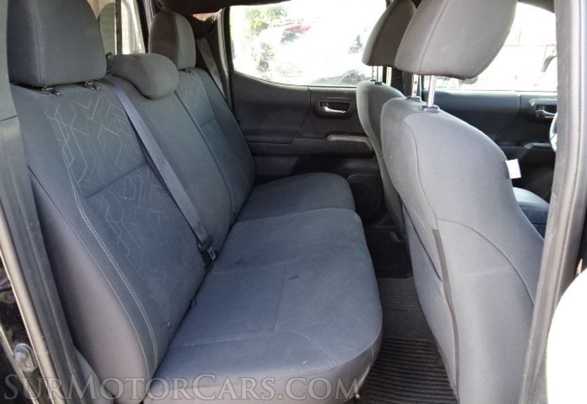 2017 Toyota Tacoma - Image 31