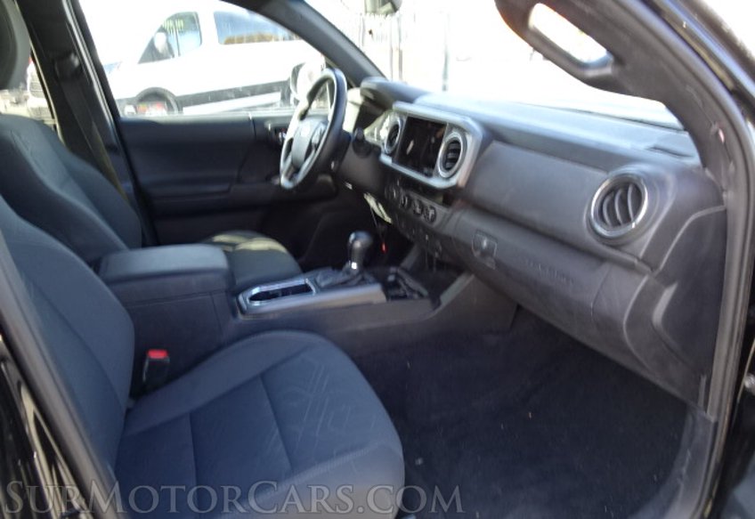 2017 Toyota Tacoma - Image 27