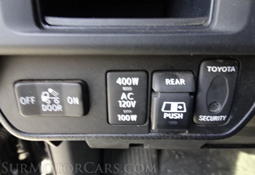 2017 Toyota Tacoma - Image 39