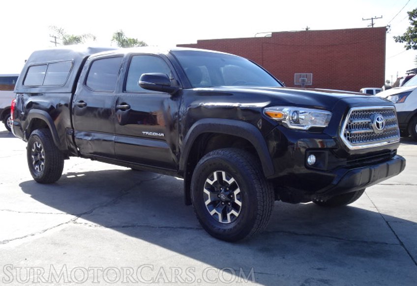 2017 Toyota Tacoma - Image 4