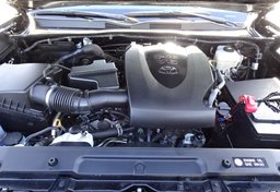 2017 Toyota Tacoma - Image 49