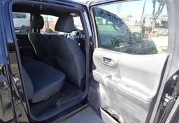 2017 Toyota Tacoma - Image 29