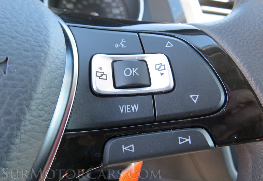 2019 Volkswagen Tiguan - Image 30