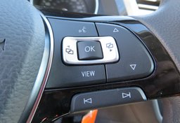 2019 Volkswagen Tiguan - Image 30