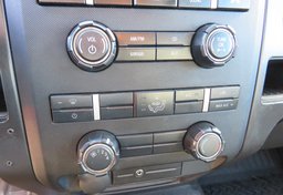 2014 Ford F-150 - Image 39