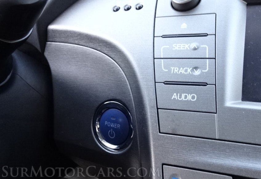 2015 Toyota Prius - Image 23