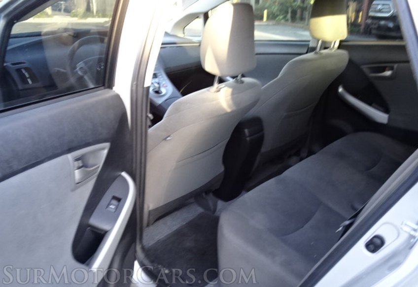 2015 Toyota Prius - Image 18