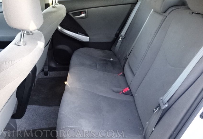 2015 Toyota Prius - Image 19