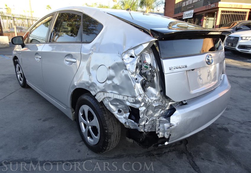 2015 Toyota Prius - Image 10