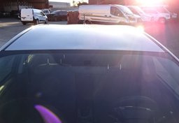 2015 Toyota Prius - Image 13