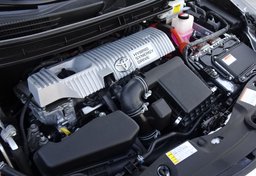 2015 Toyota Prius - Image 29