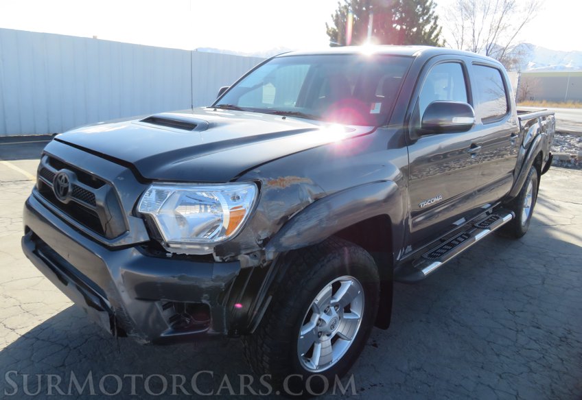 2014 Toyota Tacoma - Image 2
