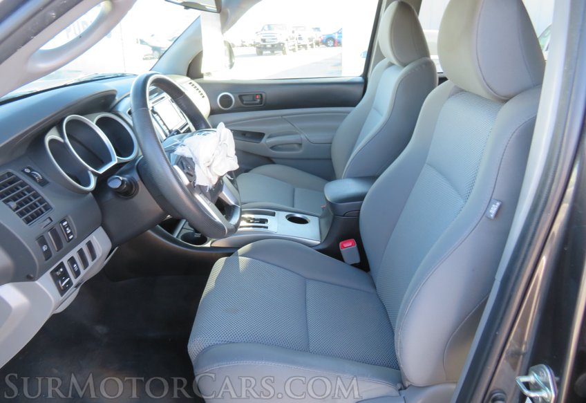 2014 Toyota Tacoma - Image 24