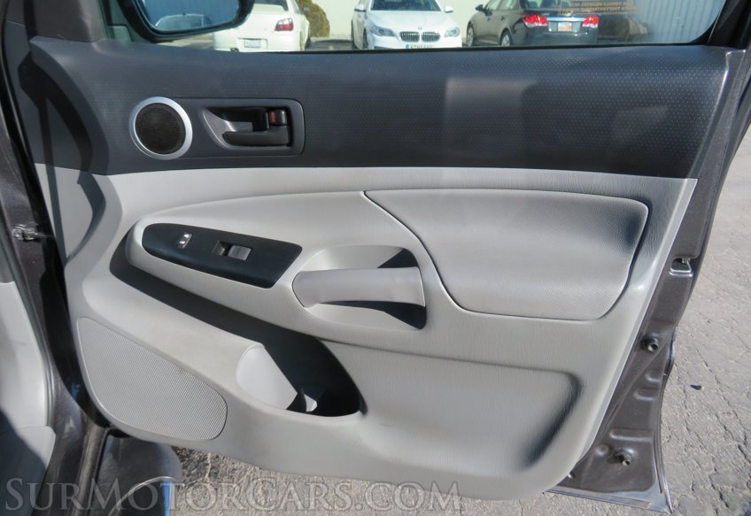 2014 Toyota Tacoma - Image 37