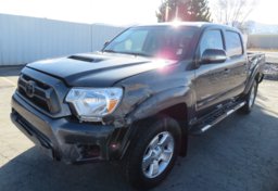 2014 Toyota Tacoma - Image 2
