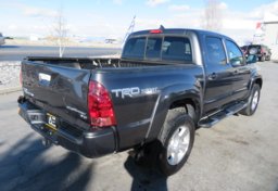 2014 Toyota Tacoma - Image 8