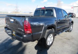 2014 Toyota Tacoma - Image 5