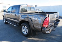 2014 Toyota Tacoma - Image 6