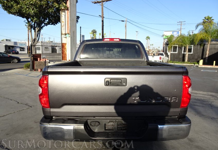 2015 Toyota Tundra - Image 12