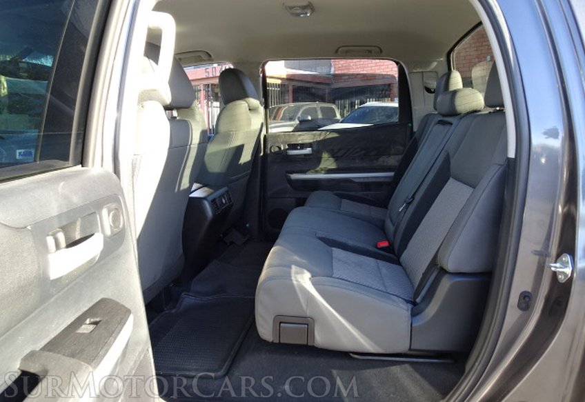 2015 Toyota Tundra - Image 30