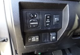 2015 Toyota Tundra - Image 38