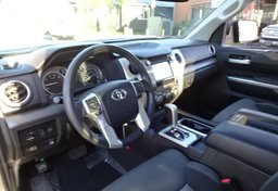 2015 Toyota Tundra - Image 27