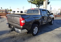 2015 Toyota Tundra - Image 9