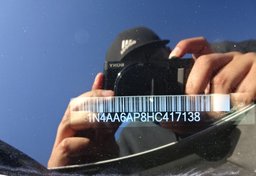 2017 Nissan Maxima - Image 40