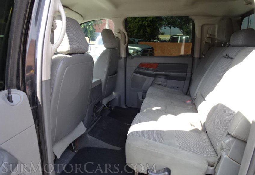 2006 Dodge Ram 2500 - Image 32