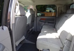 2006 Dodge Ram 2500 - Image 32