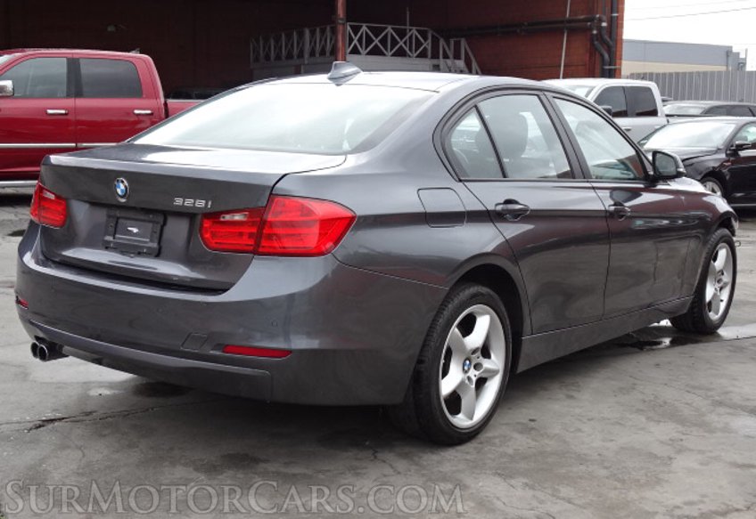 2015 BMW 3 Series - Image 7
