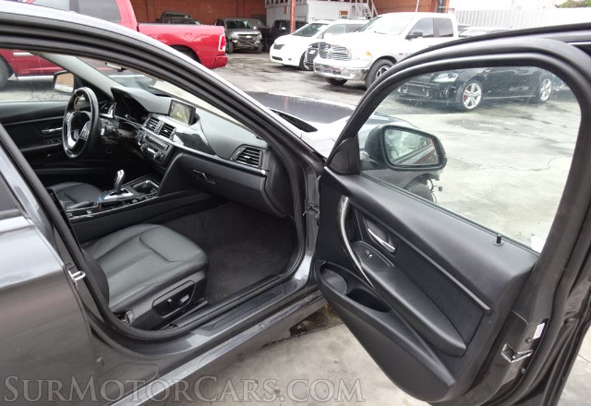 2015 BMW 3 Series - Image 19