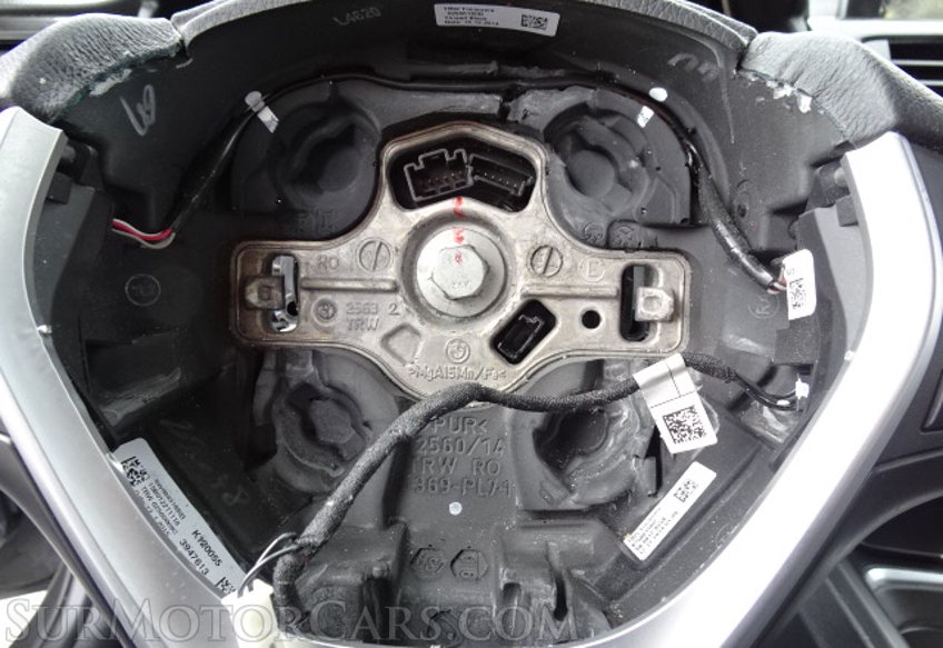 2015 BMW 3 Series - Image 31