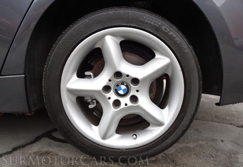 2015 BMW 3 Series - Image 16