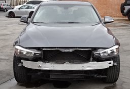 2015 BMW 3 Series - Image 11