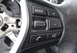 2015 BMW 3 Series - Image 32