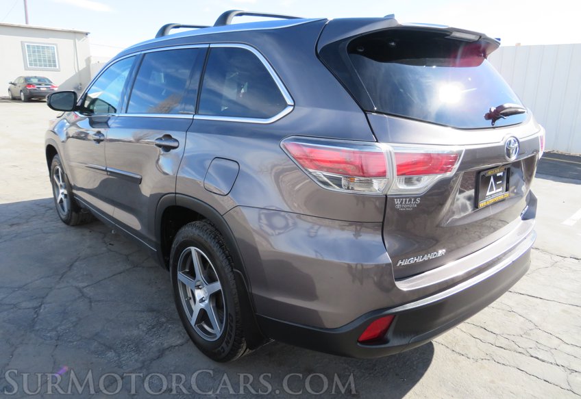 2015 Toyota Highlander - Image 8