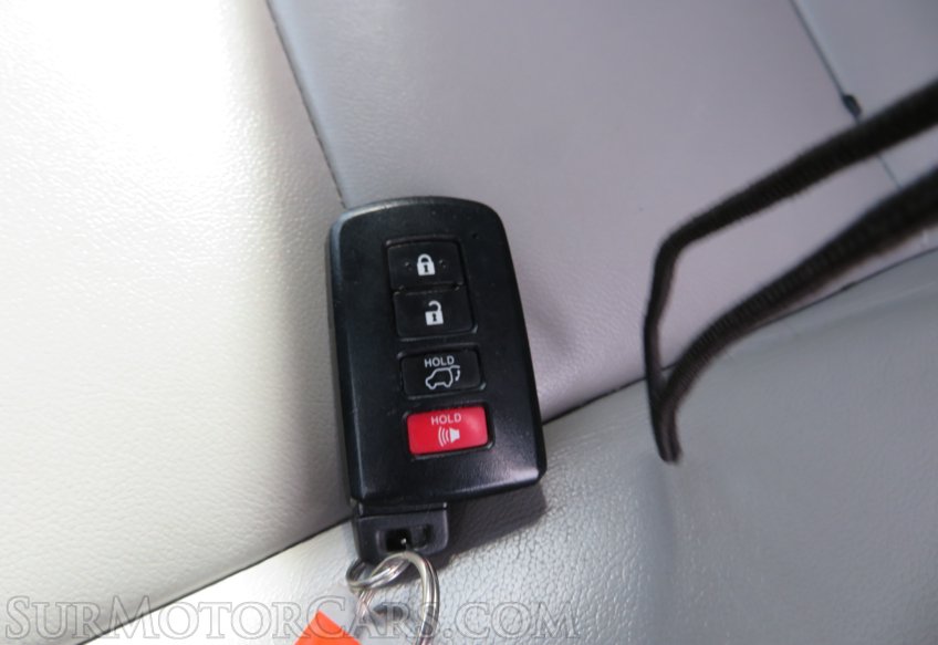 2015 Toyota Highlander - Image 40