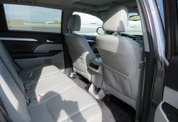 2015 Toyota Highlander - Image 33