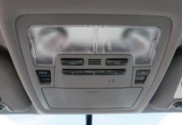 2015 Toyota Highlander - Image 39