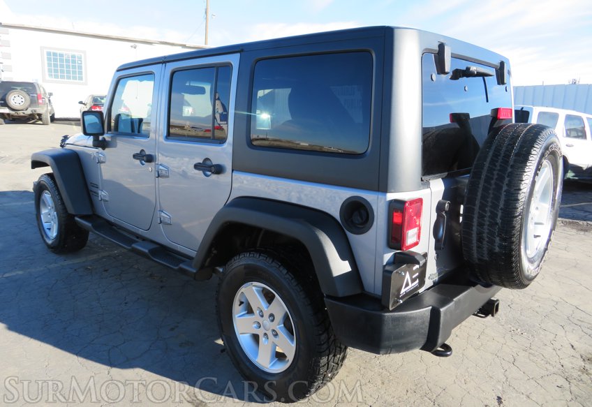 2013 Jeep Wrangler Unlimited - Image 6