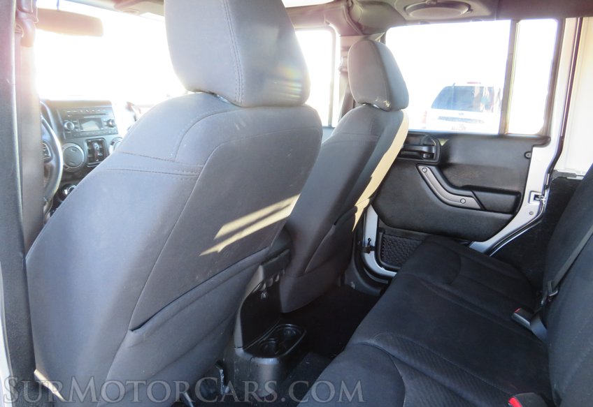 2013 Jeep Wrangler Unlimited - Image 29