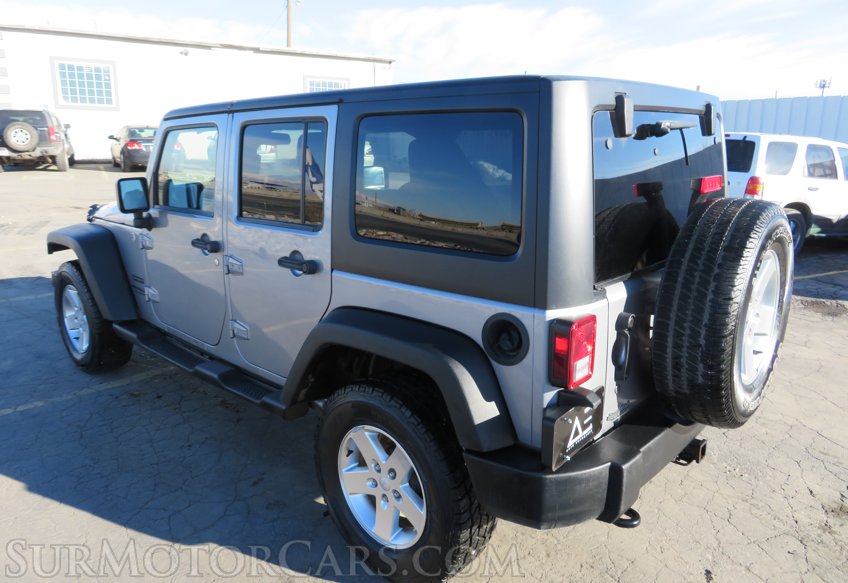 2013 Jeep Wrangler Unlimited - Image 8