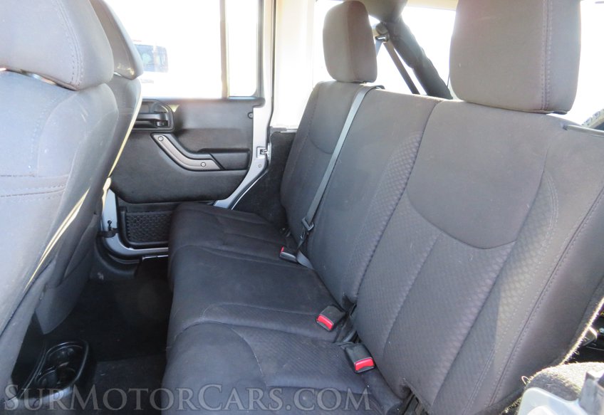 2013 Jeep Wrangler Unlimited - Image 22