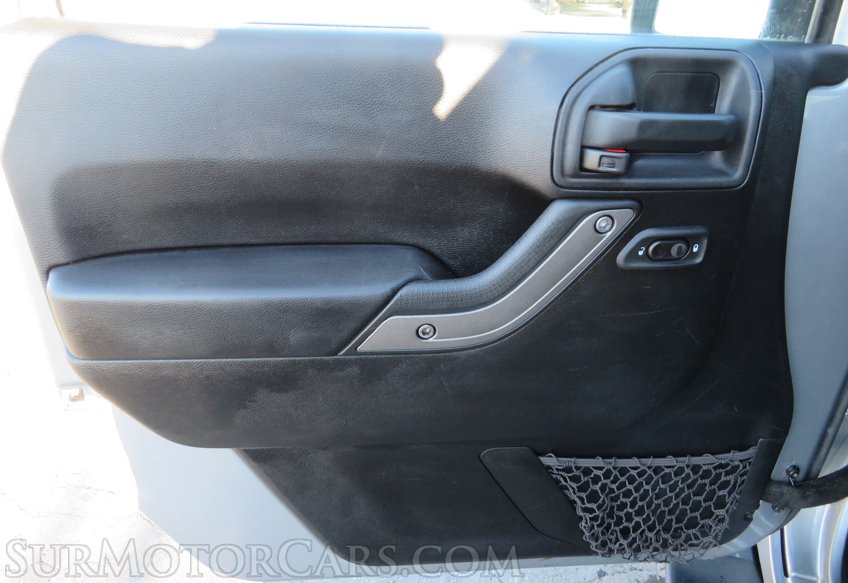 2013 Jeep Wrangler Unlimited - Image 40