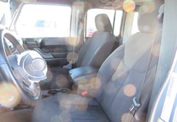 2013 Jeep Wrangler Unlimited - Image 23