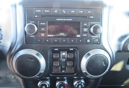 2013 Jeep Wrangler Unlimited - Image 34