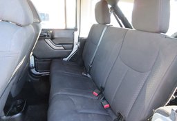 2013 Jeep Wrangler Unlimited - Image 22