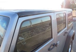 2013 Jeep Wrangler Unlimited - Image 13