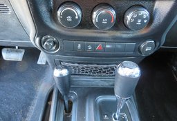 2013 Jeep Wrangler Unlimited - Image 35